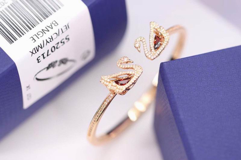 Swarovski Bracelet 11yxq04
